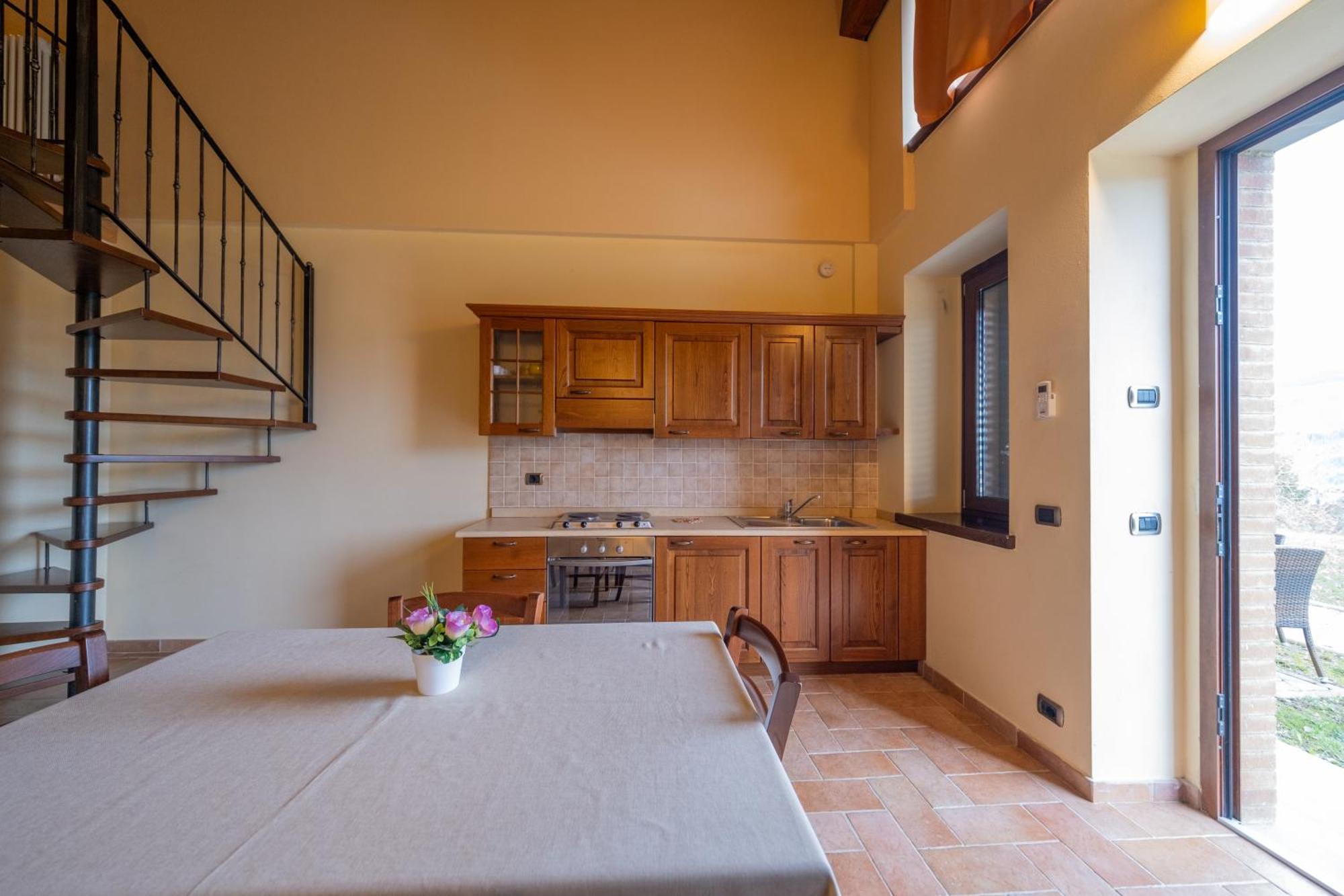 Agriturismo Borgo Biaia Camporgiano Exterior foto