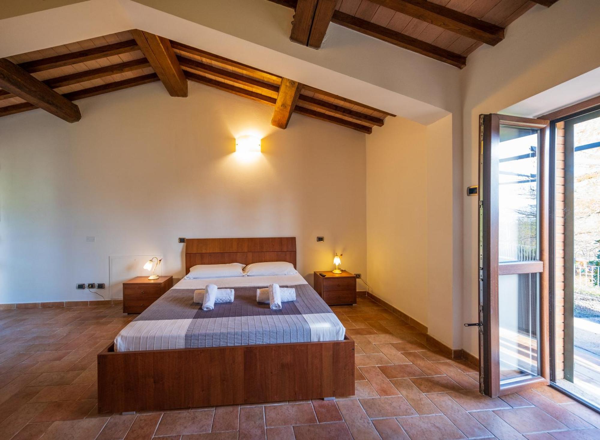 Agriturismo Borgo Biaia Camporgiano Exterior foto